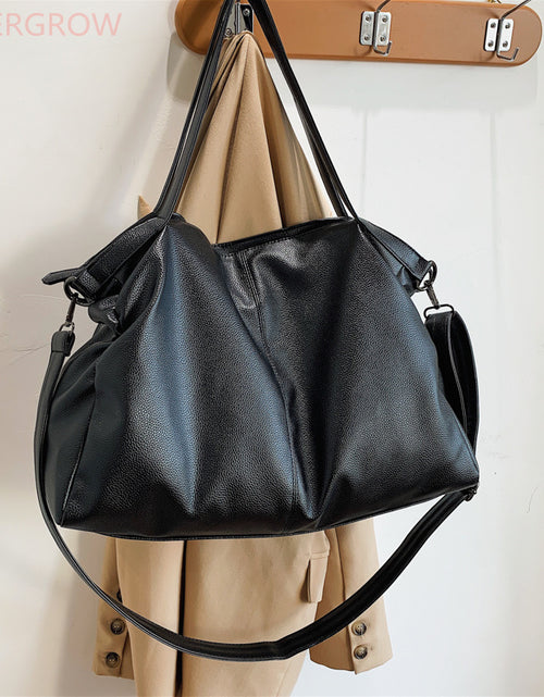 Load image into Gallery viewer, Soft Leather Shoulder Bag
